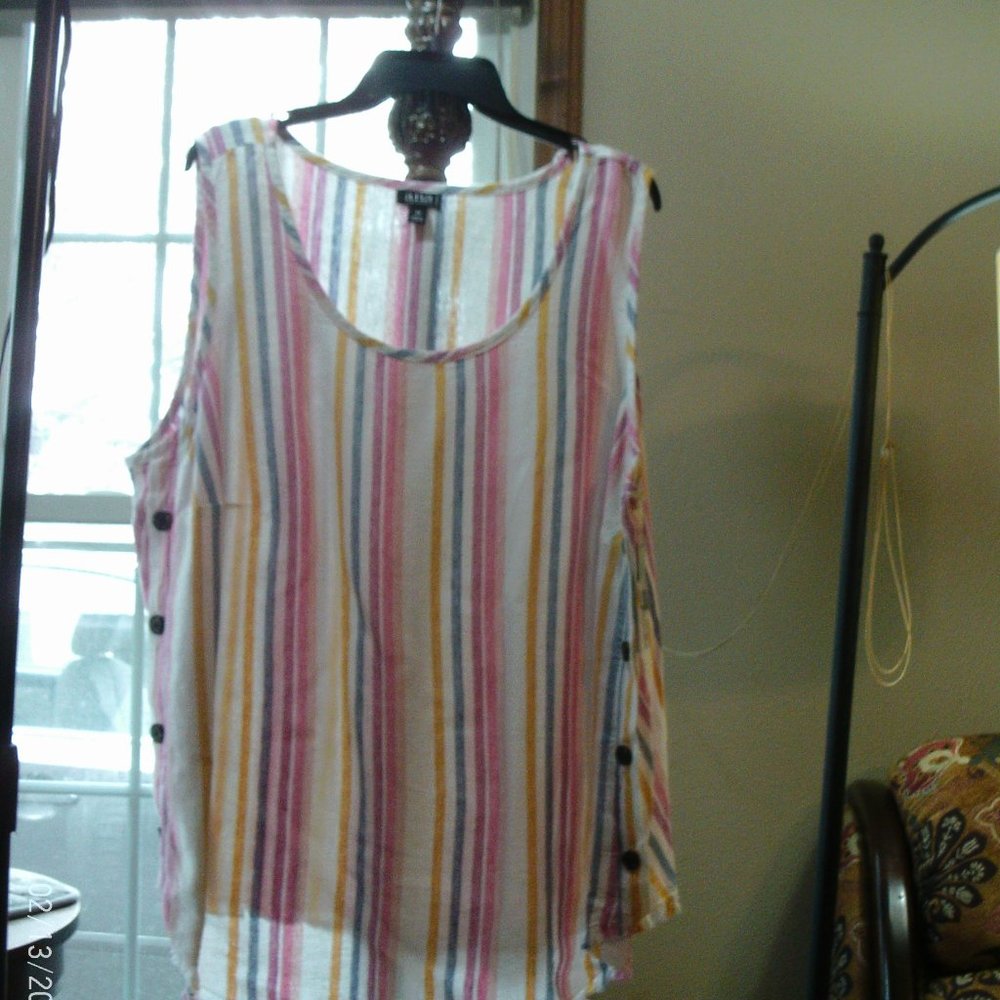 a.n.a. sleeveless 2X top